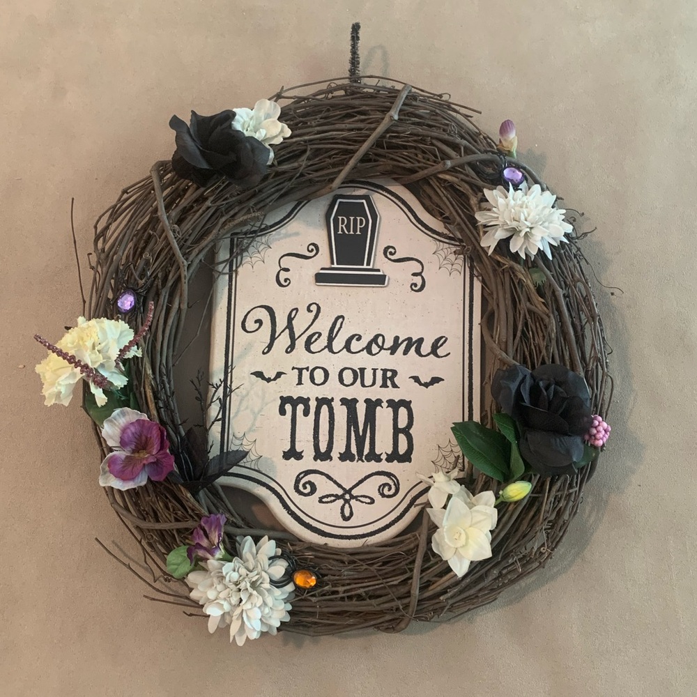 Spooky Halloween Wreath